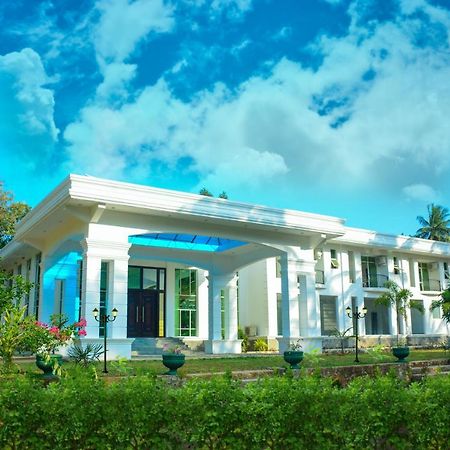 Soba Lanka Holiday Resort Melsiripura Exteriör bild