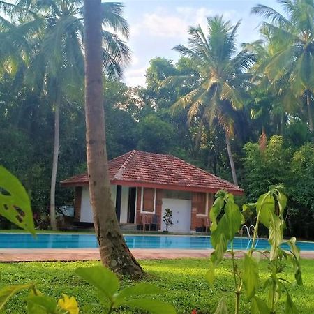 Soba Lanka Holiday Resort Melsiripura Exteriör bild