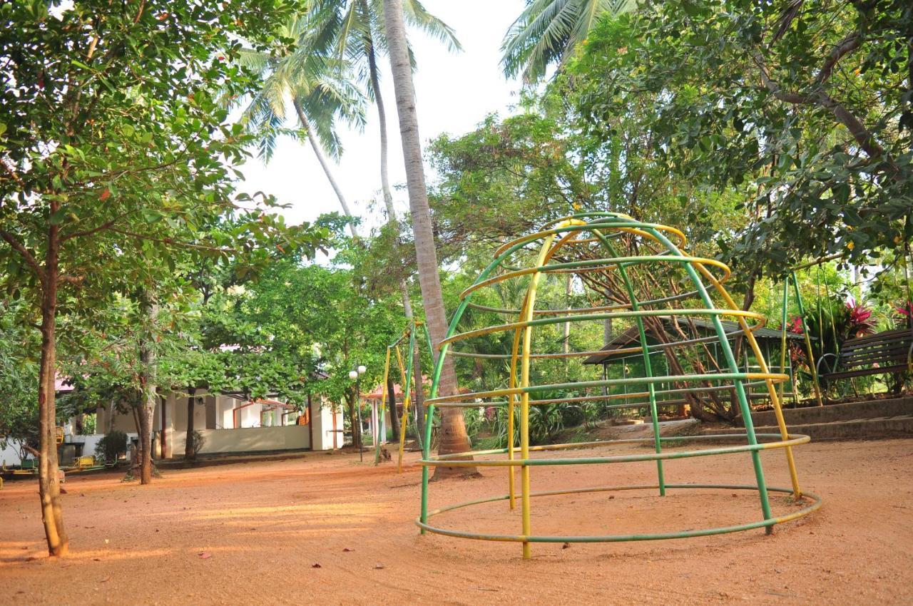 Soba Lanka Holiday Resort Melsiripura Exteriör bild