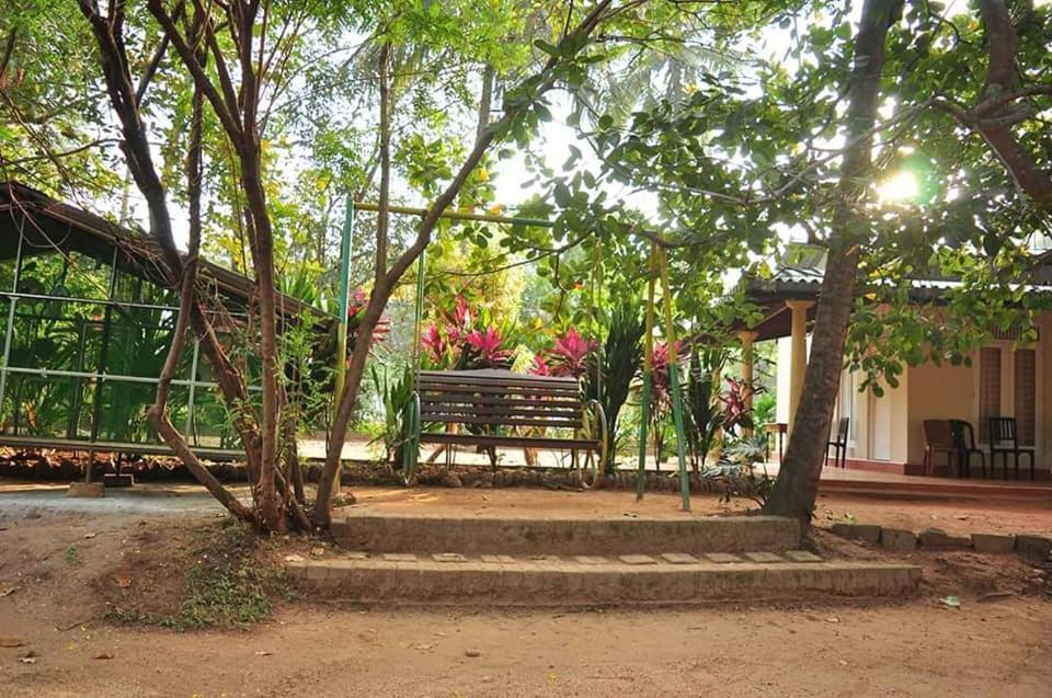 Soba Lanka Holiday Resort Melsiripura Exteriör bild