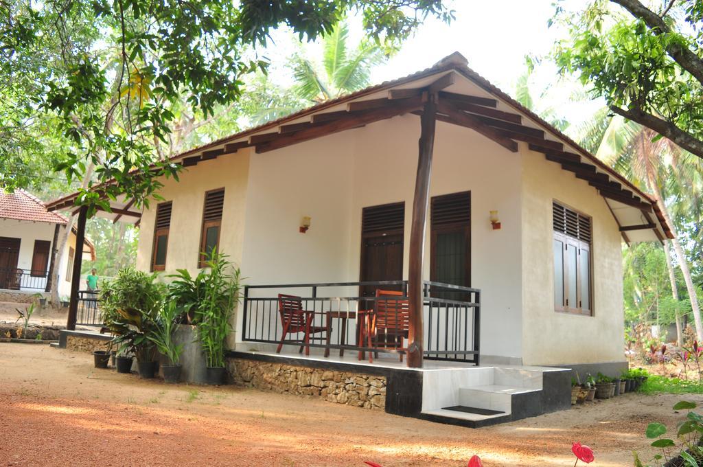 Soba Lanka Holiday Resort Melsiripura Exteriör bild
